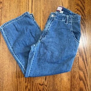 Old Navy Lightweight Capri Style Denim Jeans Size 8